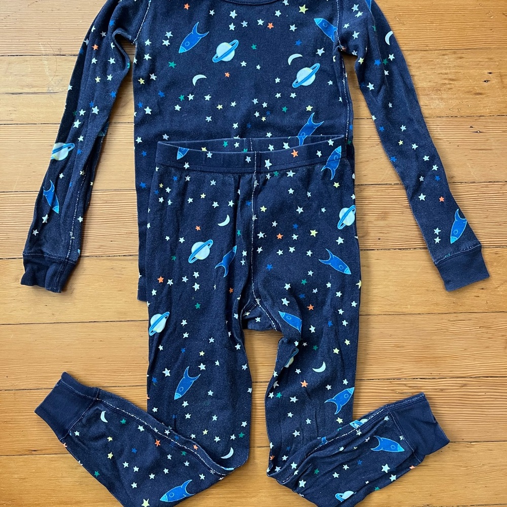 Hanna Andersson Blue Pajama Sets with Space-Themed Design